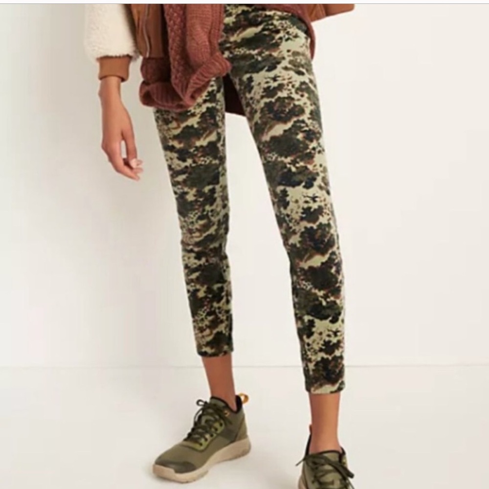 Anthropologie Pilcro High Waisted Ankle Corduroys Green Camouflage Size 30